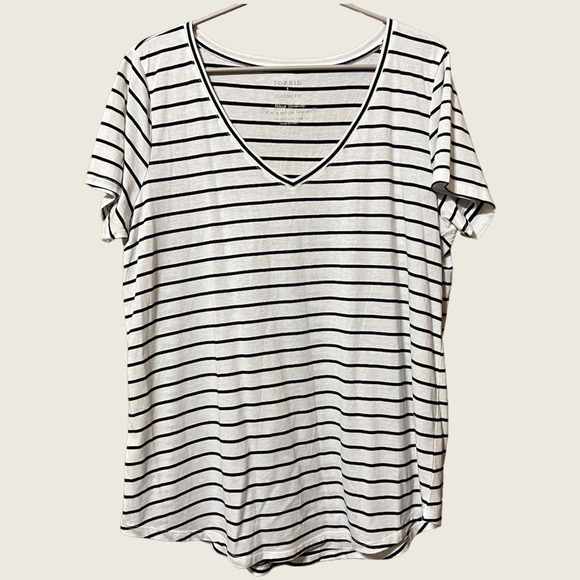 Torrid Girlfriend Heritage Slub V-Neck Tee Striped Size 1X - Picture 2 of 9